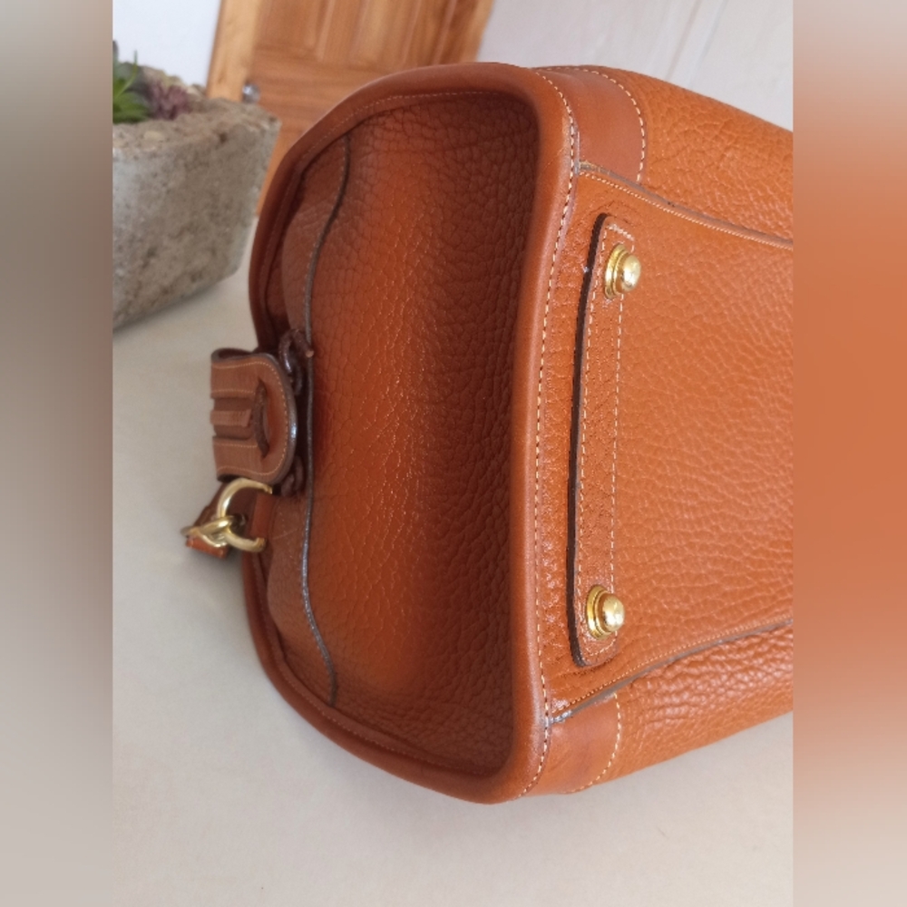 Dooney & Bourke Gladstone, 1989 "Solid British Tan" Pre-date Tag - Picture 13 of 16